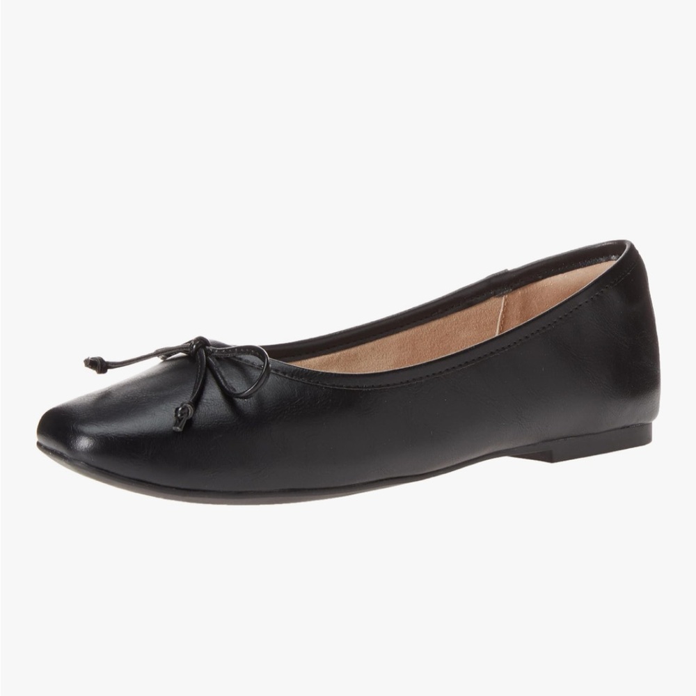 The Drop Classic Black Ballet Flats